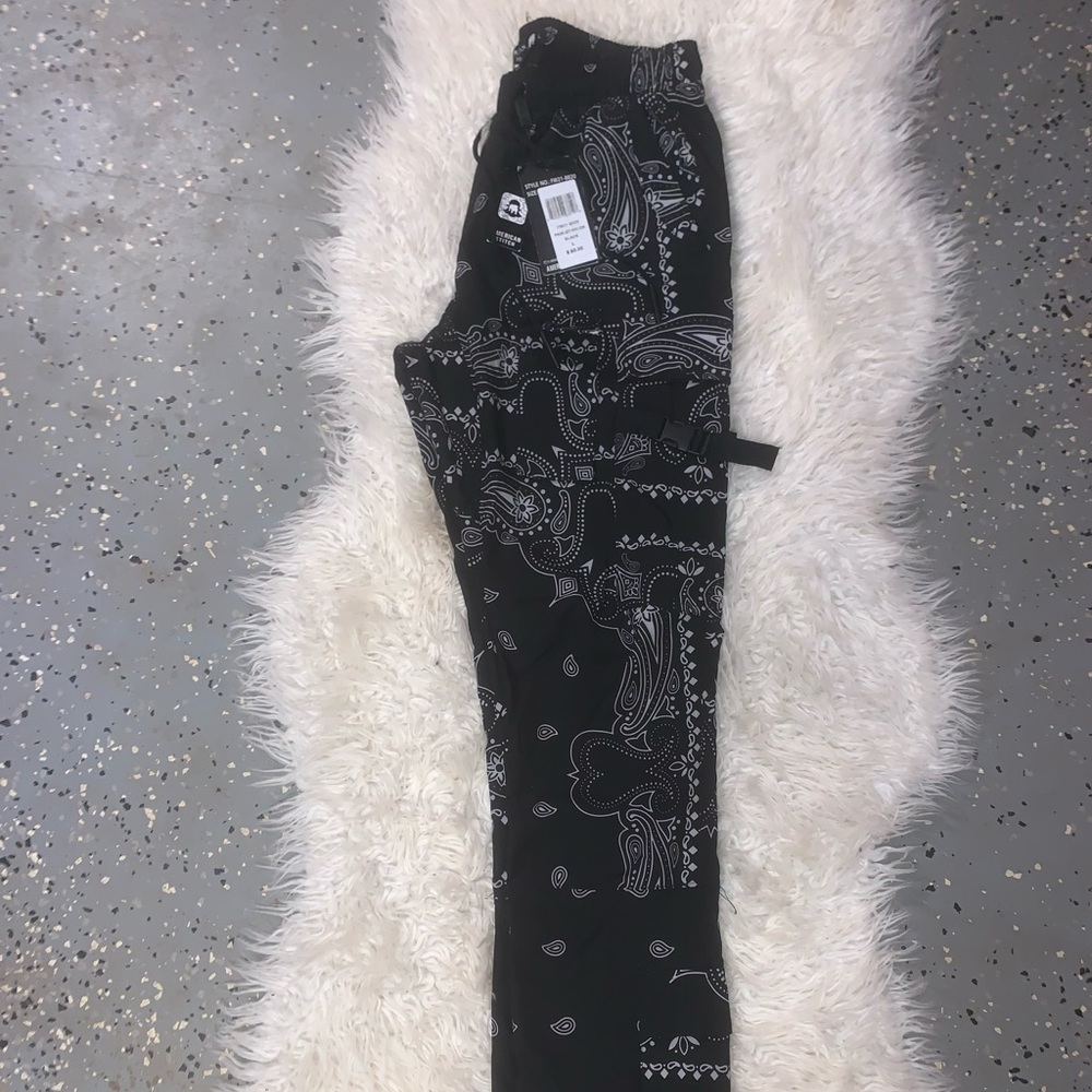 Super cute nylon pants with drawstrings